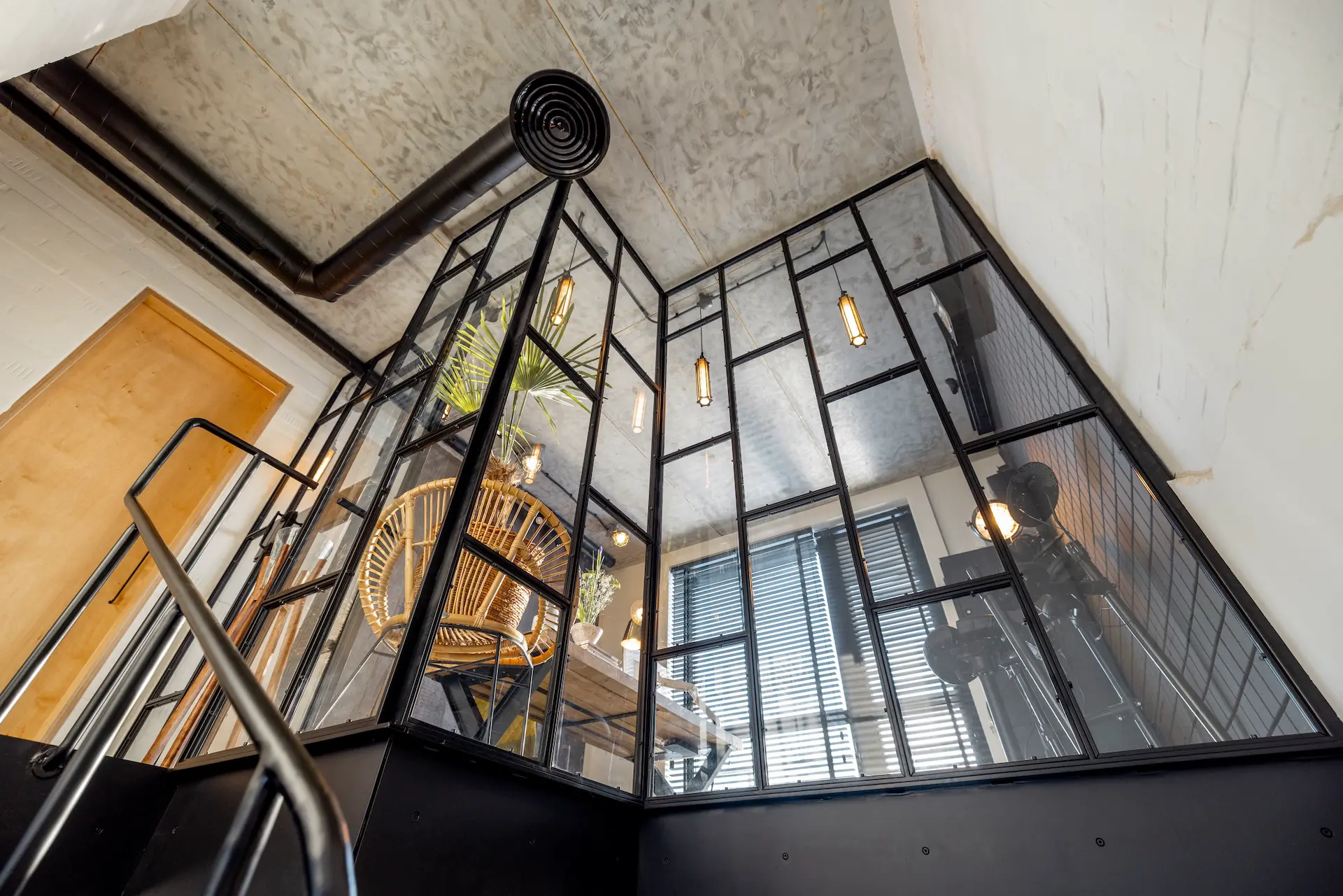 glass-partition-to-the-home-office-in-loft-style-2025-03-16-06-54-17-utc glass partition to the home office in loft style 2025 03 16 06 54 17 utc